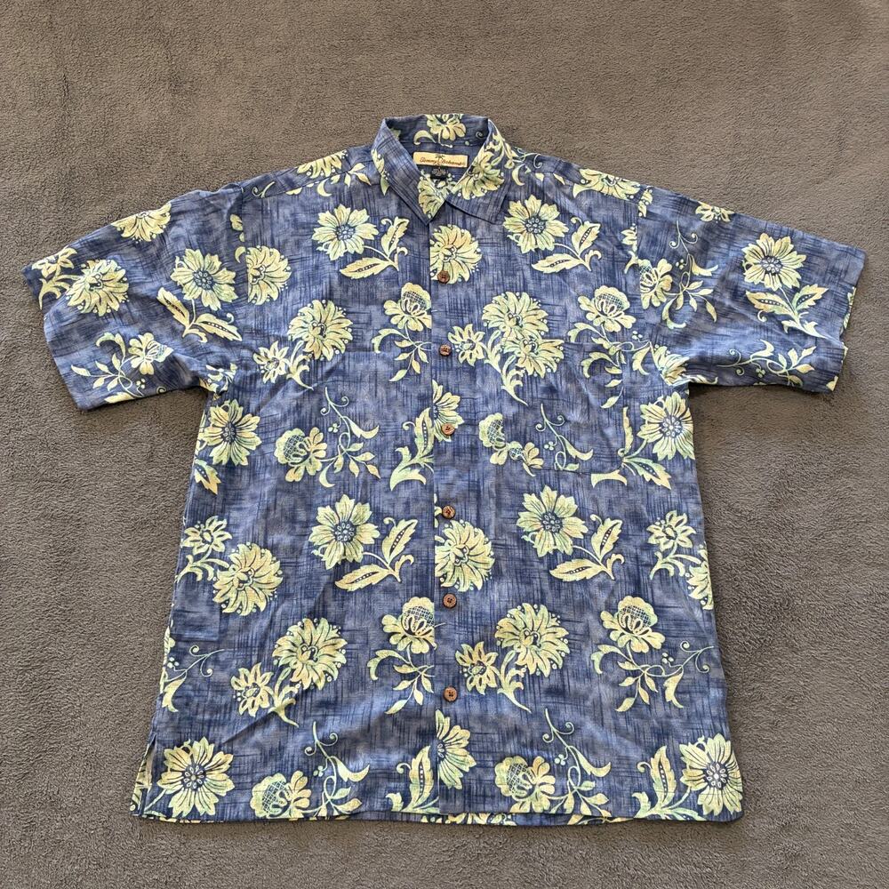 Vintage Tommy Bahama Blue Tropical Print Short Sleeve Camp Shirt Mens Size Small